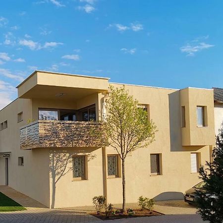 Pannonia Appartements Neusiedl am See Eksteriør billede
